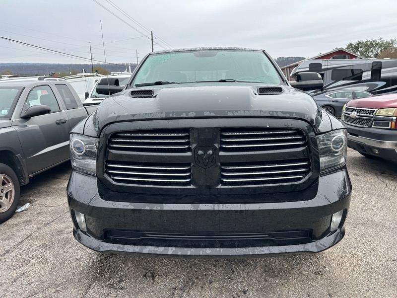 RAM 1500 4WD Crew Cab 149" Sport 2016