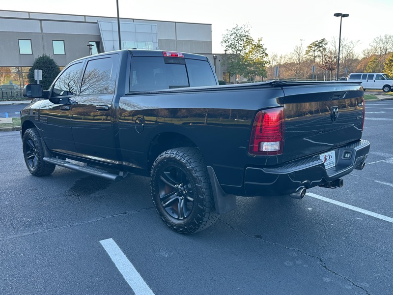 RAM 1500 4WD Crew Cab 149" Sport 2016