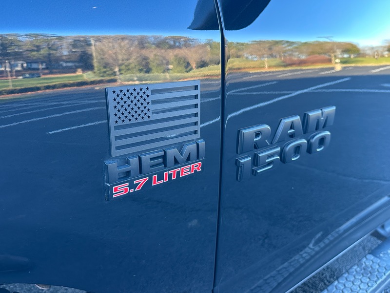 RAM 1500 4WD Crew Cab 149" Sport 2016