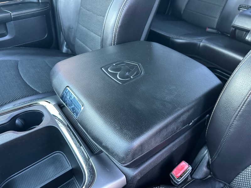 RAM 1500 4WD Crew Cab 149" Sport 2016