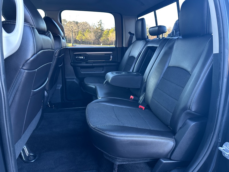 RAM 1500 4WD Crew Cab 149" Sport 2016