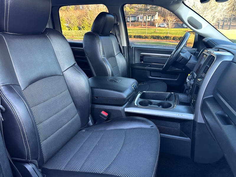 RAM 1500 4WD Crew Cab 149" Sport 2016