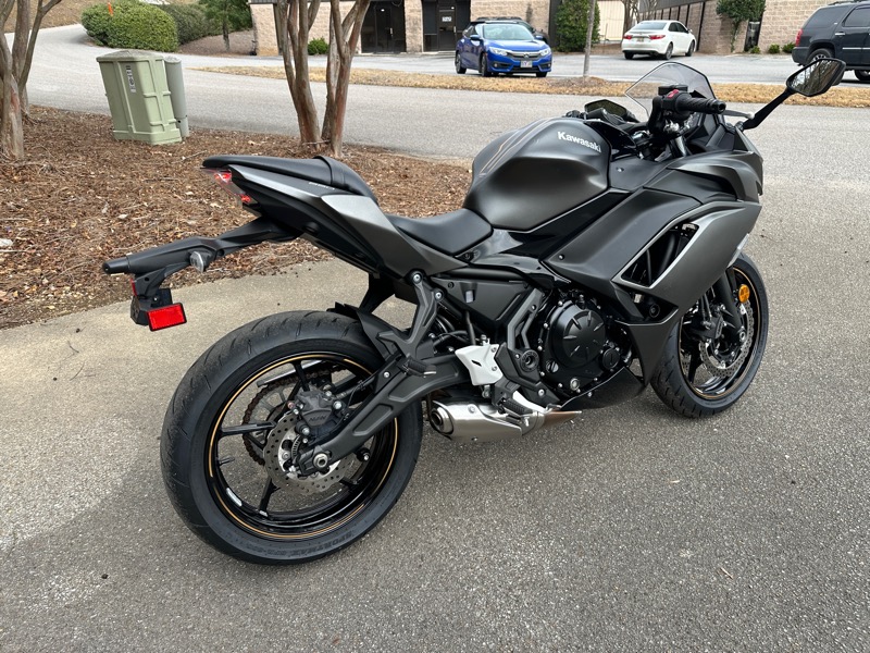 Kawasaki Ninja 650  2023