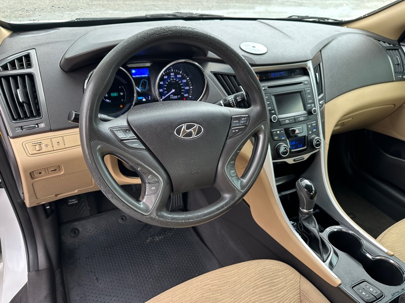 Hyundai Sonata Hybrid 4dr Sdn 2015