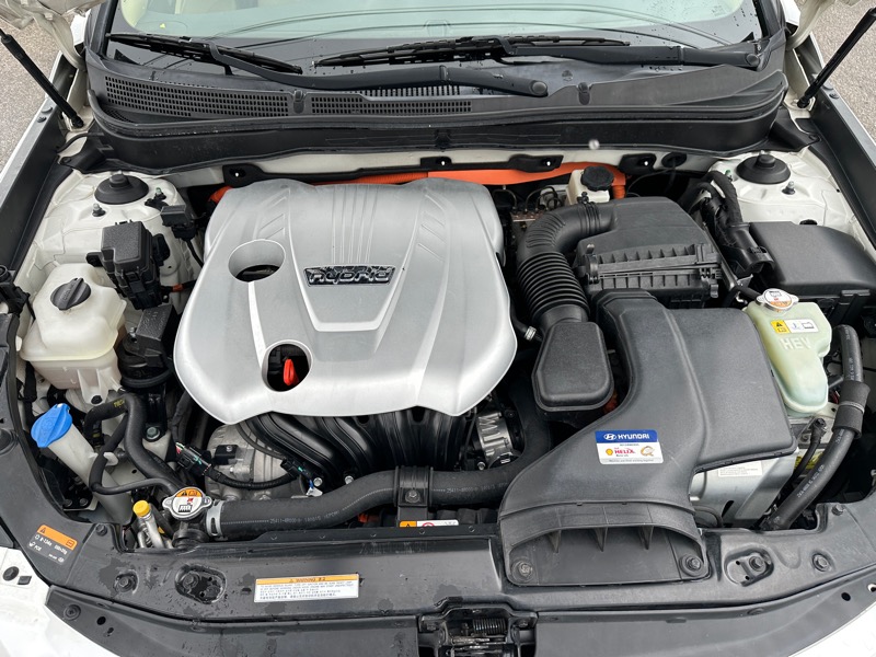 Hyundai Sonata Hybrid 4dr Sdn 2015