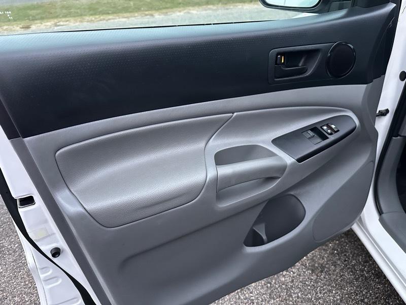 Toyota Tacoma 2WD Access Cab I4 AT SR5 (Natl) 2013