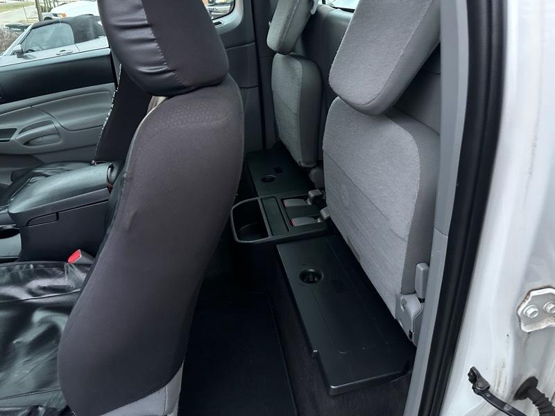 Toyota Tacoma 2WD Access Cab I4 AT SR5 (Natl) 2013