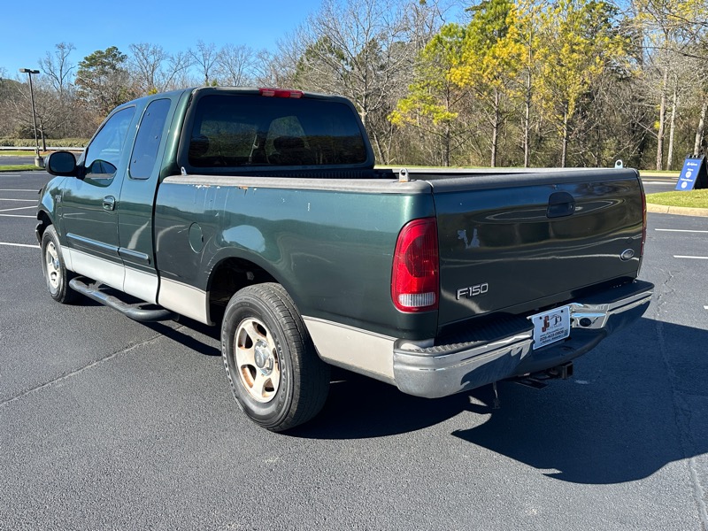 Ford F-150 Supercab 139" XLT 2002