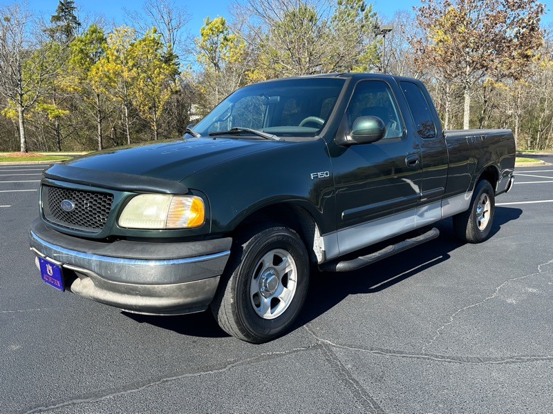 Ford F-150 Supercab 139" XLT 2002