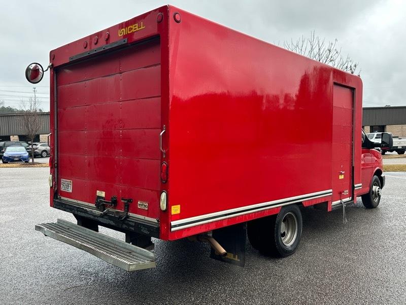 Chevrolet Express Commercial Cutaway RWD 3500 159" WB Work Van 2012