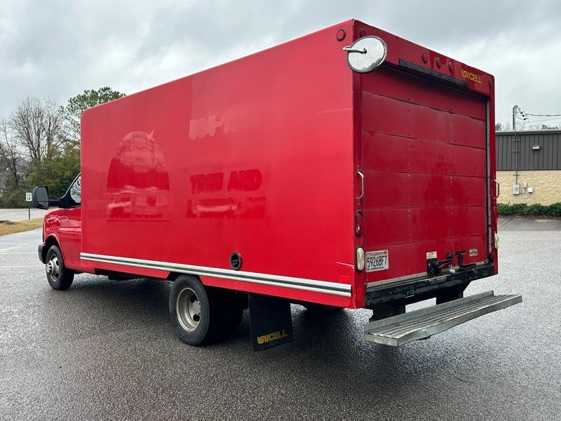 Chevrolet Express Commercial Cutaway RWD 3500 159" WB Work Van 2012