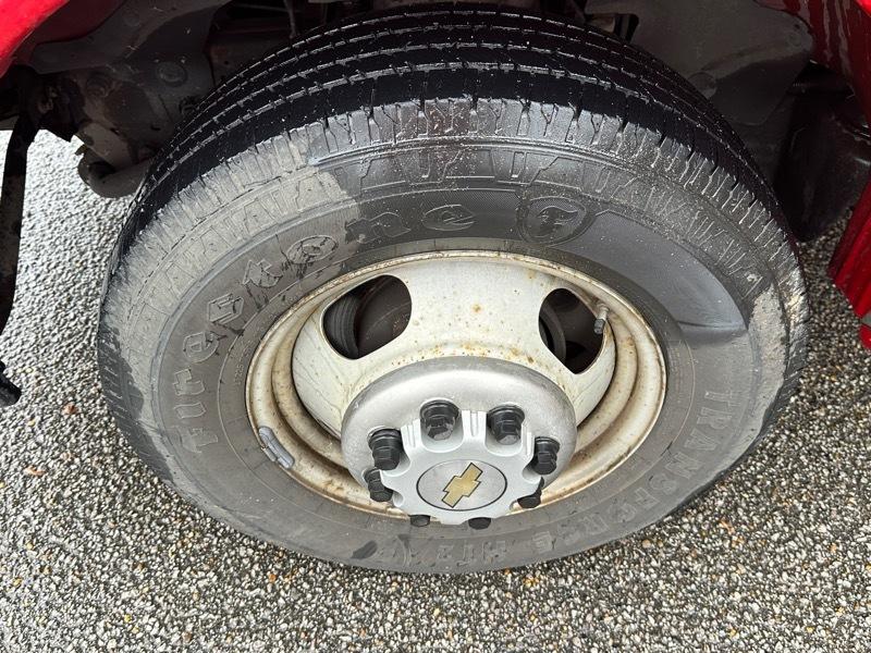 Chevrolet Express Commercial Cutaway RWD 3500 159" WB Work Van 2012