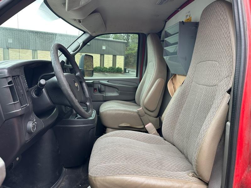 Chevrolet Express Commercial Cutaway RWD 3500 159" WB Work Van 2012