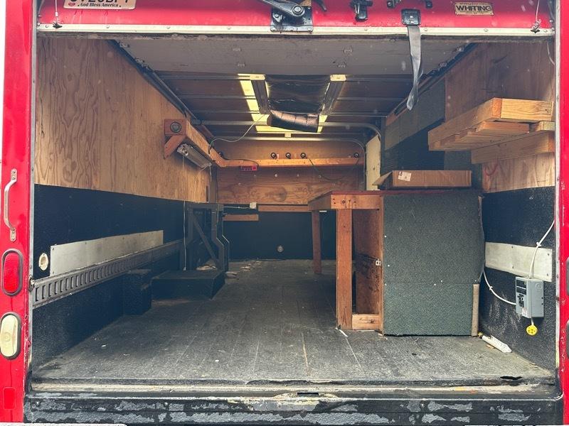 Chevrolet Express Commercial Cutaway RWD 3500 159" WB Work Van 2012