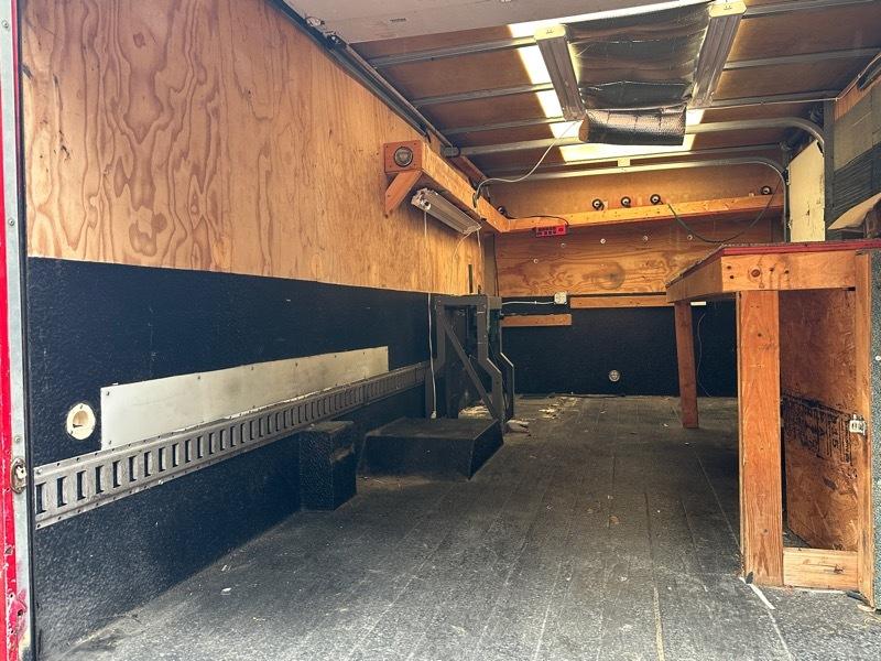 Chevrolet Express Commercial Cutaway RWD 3500 159" WB Work Van 2012