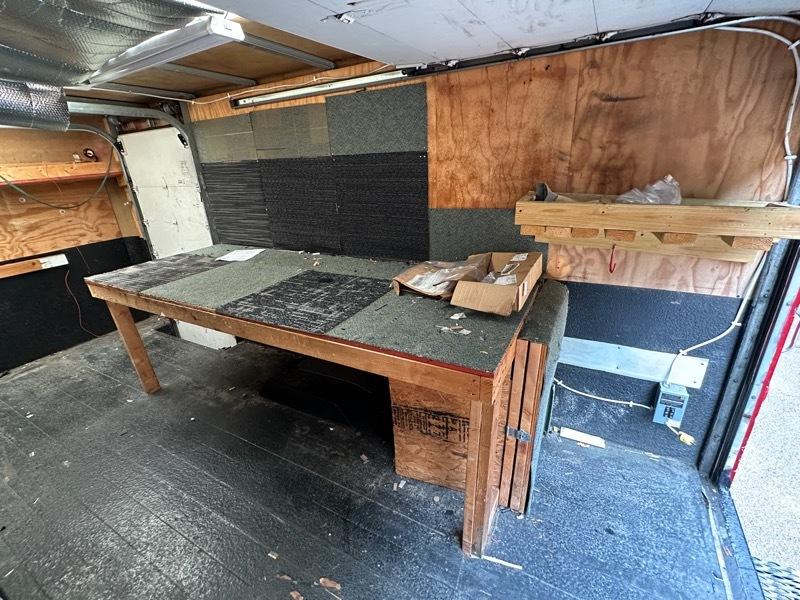 Chevrolet Express Commercial Cutaway RWD 3500 159" WB Work Van 2012