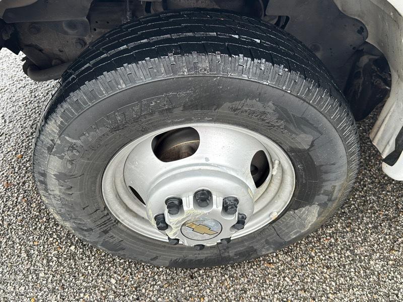 Chevrolet Express Commercial Cutaway 4500 Van 159" 2014