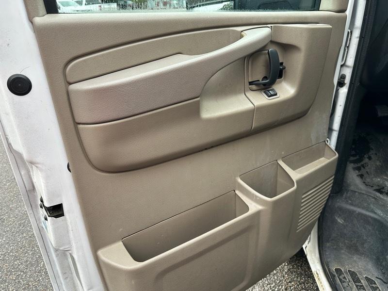 Chevrolet Express Commercial Cutaway 4500 Van 159" 2014