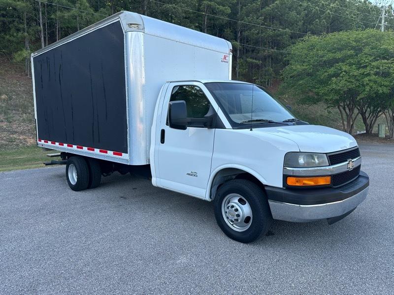 Chevrolet Express Commercial Cutaway 4500 Van 159" 2014