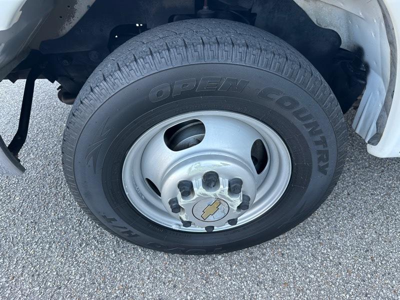 Chevrolet Express Commercial Cutaway 4500 Van 159" 2014