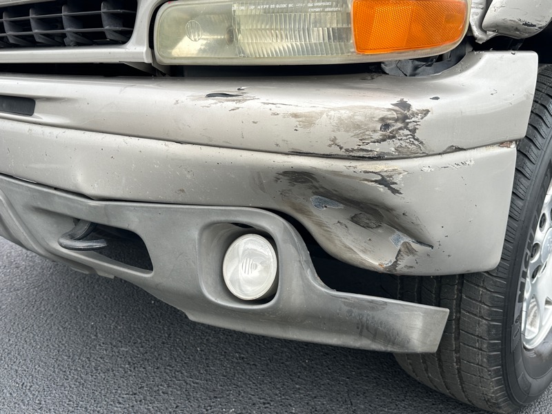 Chevrolet Tahoe 4dr 1500 4WD Z71 2004