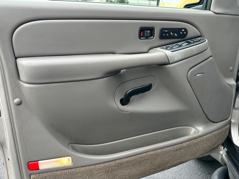 Chevrolet Tahoe 4dr 1500 4WD Z71 2004