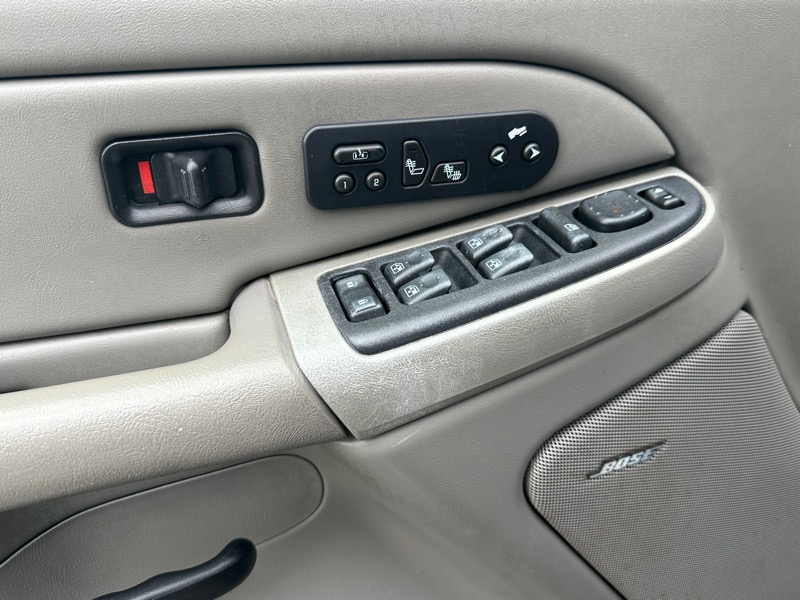 Chevrolet Tahoe 4dr 1500 4WD Z71 2004