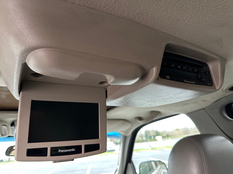 Chevrolet Tahoe 4dr 1500 4WD Z71 2004