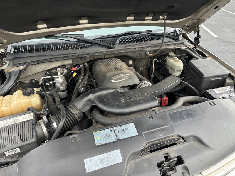 Chevrolet Tahoe 4dr 1500 4WD Z71 2004