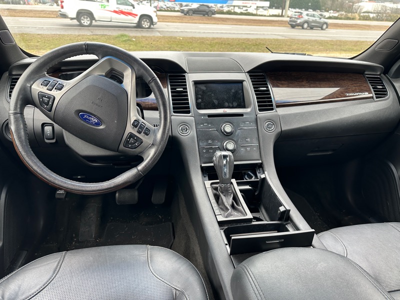 Ford Taurus 4dr Sdn Limited FWD 2015