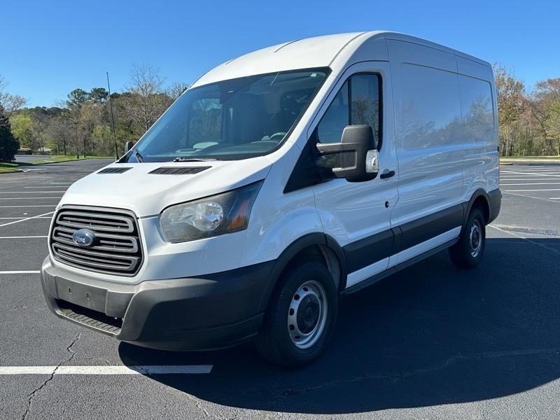 Ford Transit Van T-250 130" Med Rf 9000 GVWR Sliding RH Dr 2018