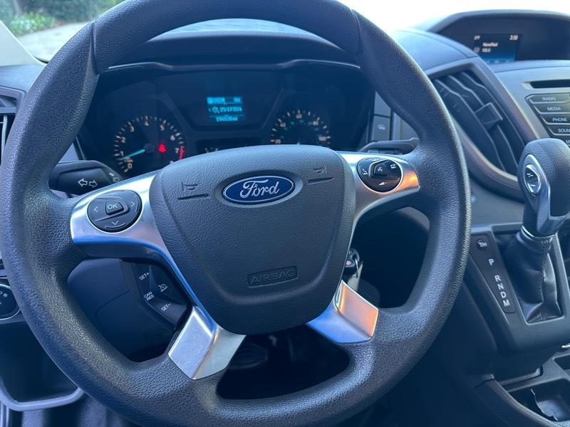 Ford Transit Van T-250 130" Med Rf 9000 GVWR Sliding RH Dr 2018