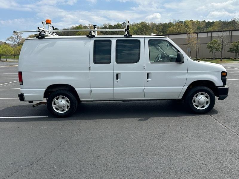 Ford Econoline Cargo Van E-150 Commercial 2014