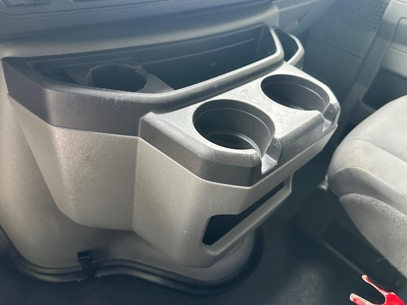 Ford Econoline Cargo Van E-150 Commercial 2014