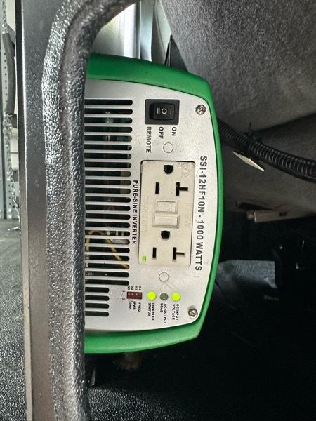 Ford Econoline Cargo Van E-150 Commercial 2014