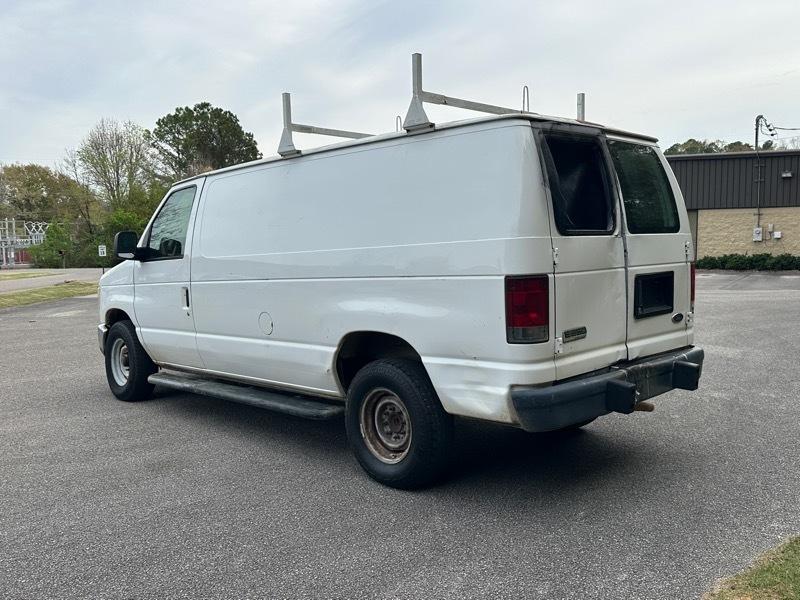 Ford Econoline Cargo Van E-250 Commercial 2008