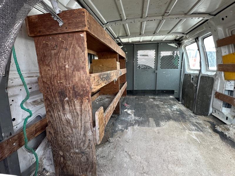 Ford Econoline Cargo Van E-250 Commercial 2008