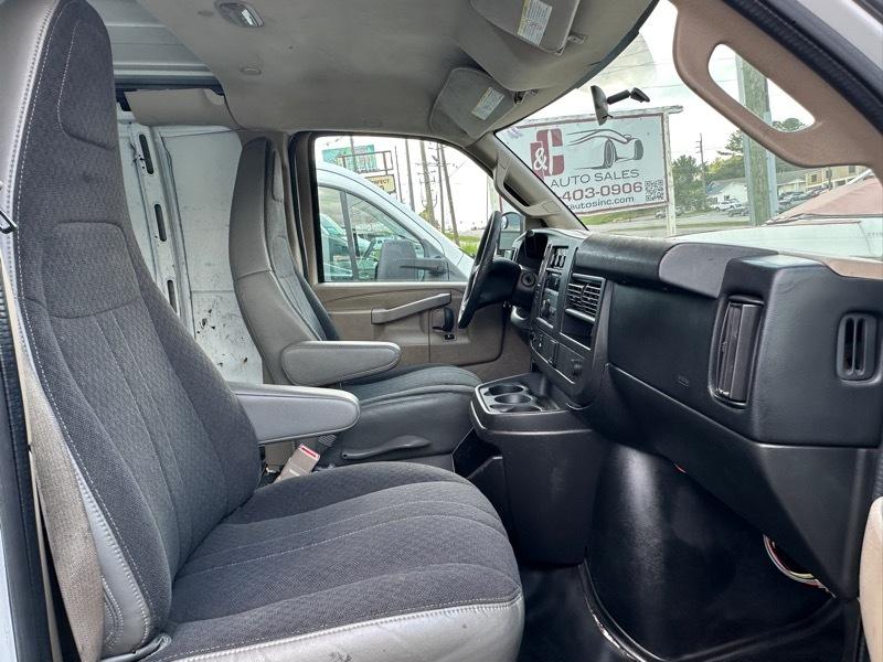 Chevrolet Express Cargo Van RWD 2500 135" 2016