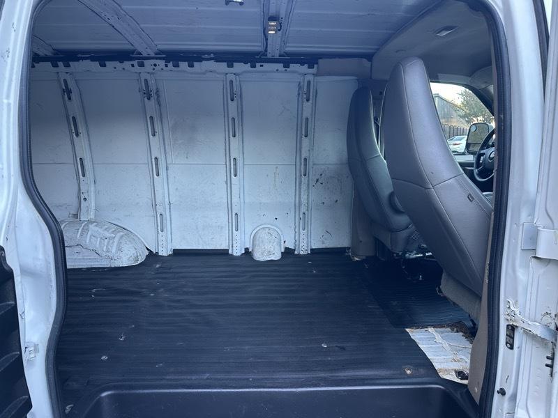 2016 Chevrolet Express Cargo Work Van - Photo 20