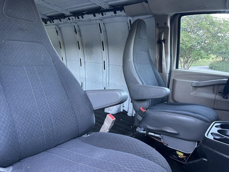 2016 Chevrolet Express Cargo Work Van - Photo 25