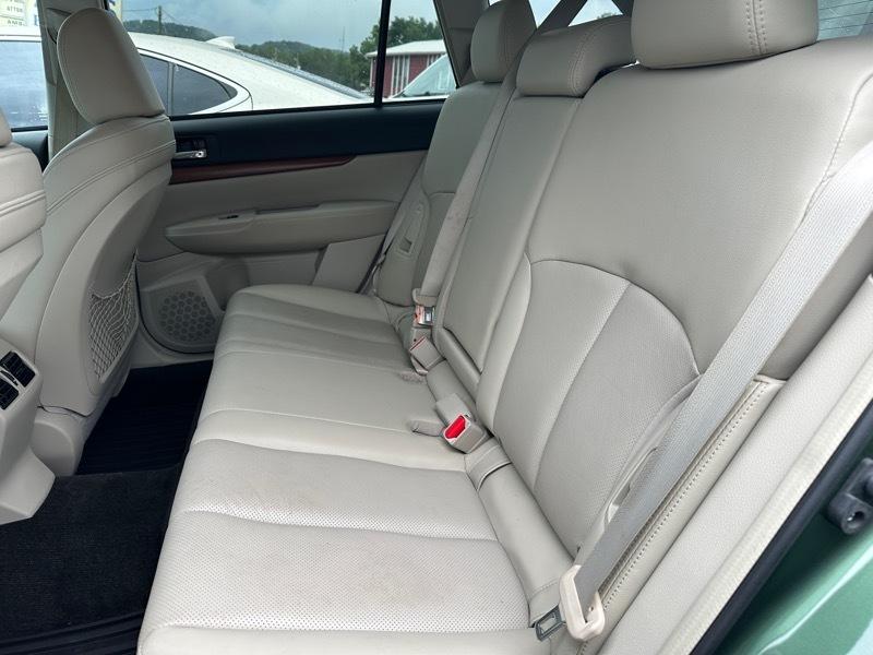 Subaru Outback 4dr Wgn H4 Auto 2.5i Limited 2013