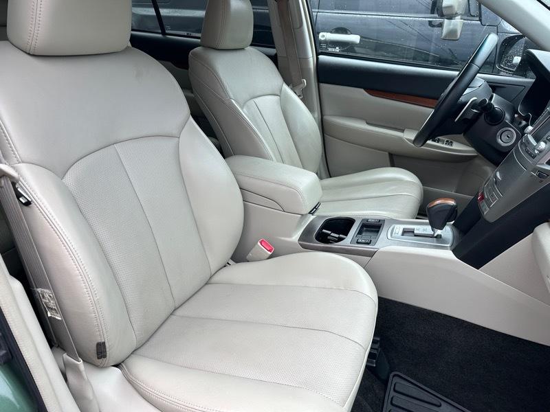 Subaru Outback 4dr Wgn H4 Auto 2.5i Limited 2013