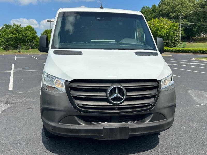 Mercedes-Benz Sprinter Cargo Van 1500 Standard Roof I4 144" RWD 2022