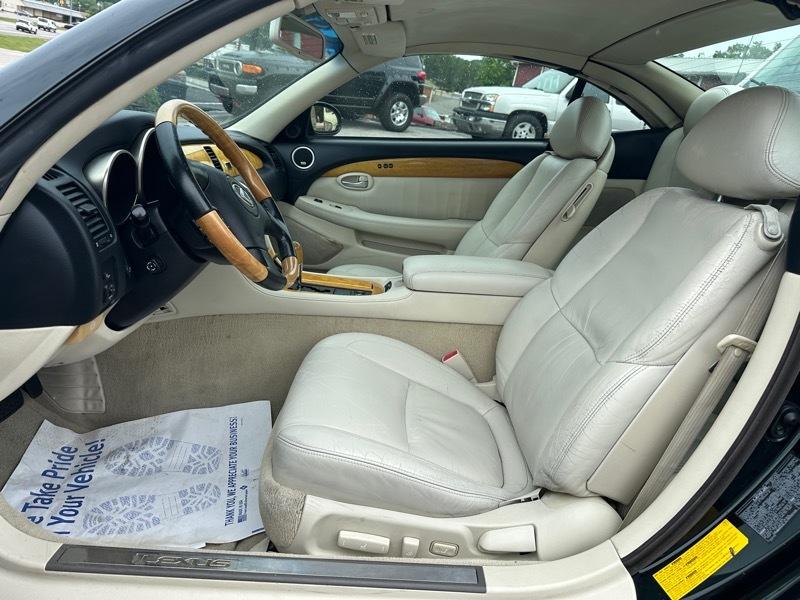 Lexus SC 430 2dr Convertible 2002