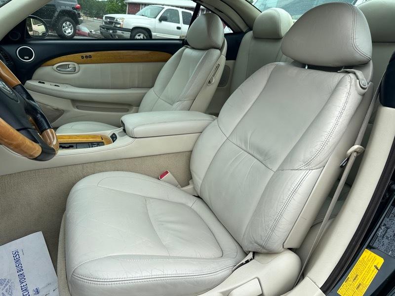 Lexus SC 430 2dr Convertible 2002