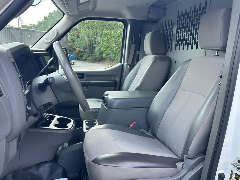 Nissan NV Cargo NV2500 HD Standard Roof V6 SV 2020