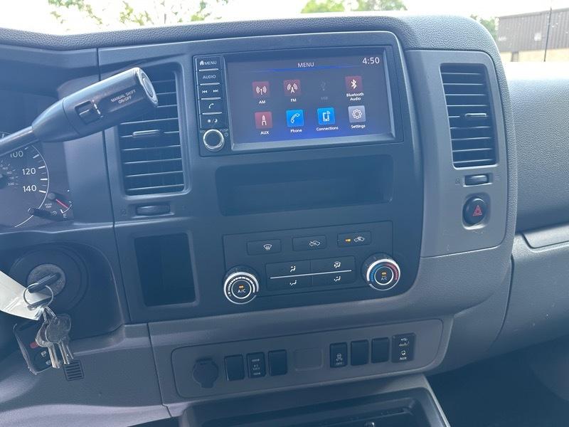 Nissan NV Cargo NV2500 HD Standard Roof V6 SV 2020