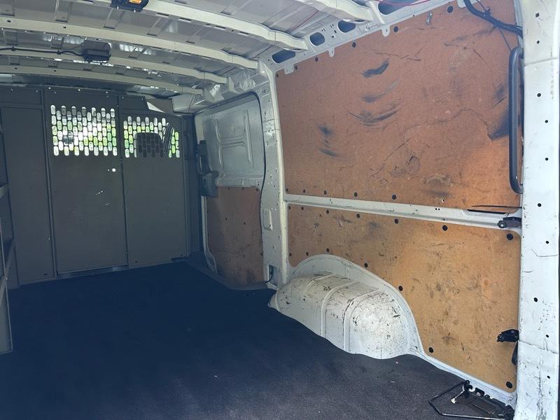 Nissan NV Cargo NV2500 HD Standard Roof V6 SV 2020