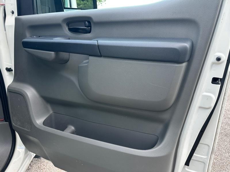 Nissan NV Cargo NV2500 HD Standard Roof V6 SV 2020