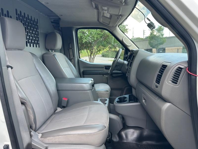 Nissan NV Cargo NV2500 HD Standard Roof V6 SV 2020